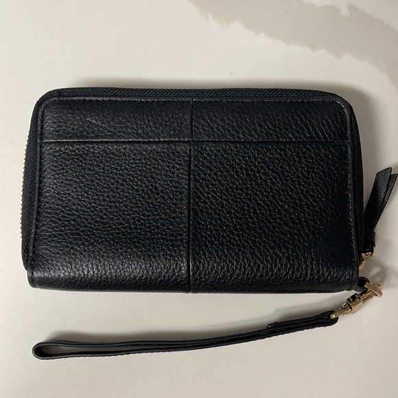 Tory Burch leather smartphone wallet - Picture 2 of 9